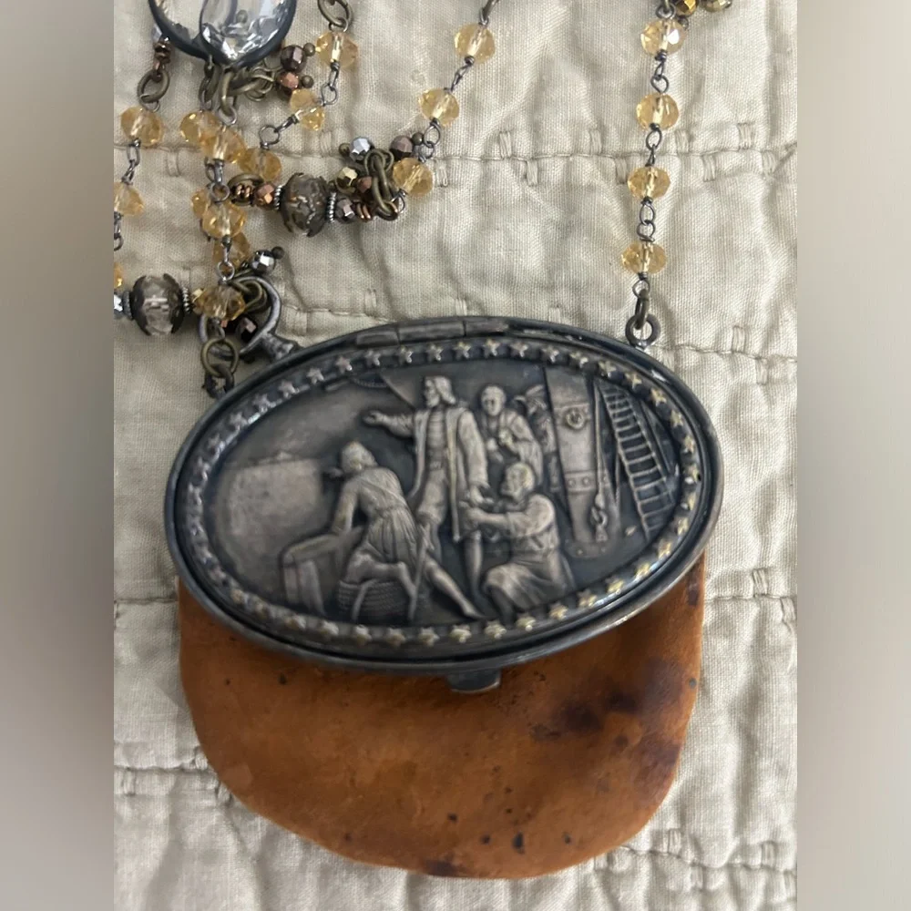 Antique World Fair Christopher Columbus Leather Scene Coin Purse Necklace - Picture 1 of 8